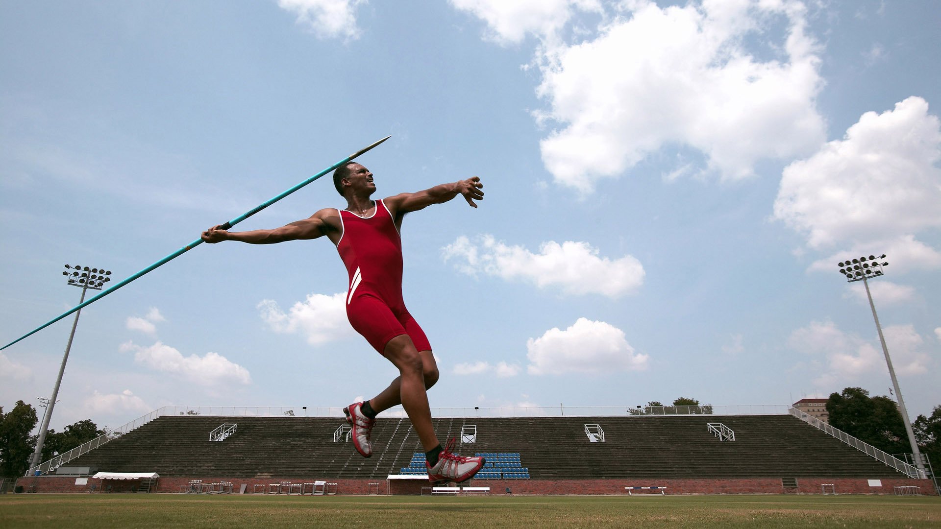 冰球训练装备提高运动员技能,山东制造引领行业潮流,冰球训练视频